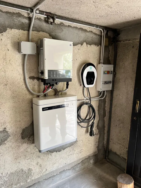 Impianto fotovoltaico su tetto residenziale