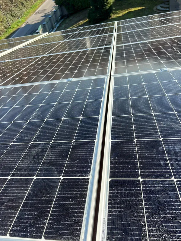 Impianto fotovoltaico su tetto residenziale